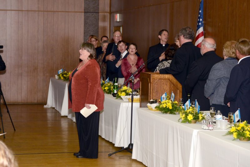 carolshamoryleadsassemblyingodblessamerica.jpg